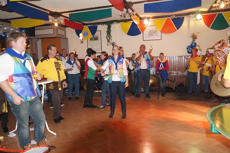 dmz-15-jaar-bestaan-21-sept-2013-nr.-111